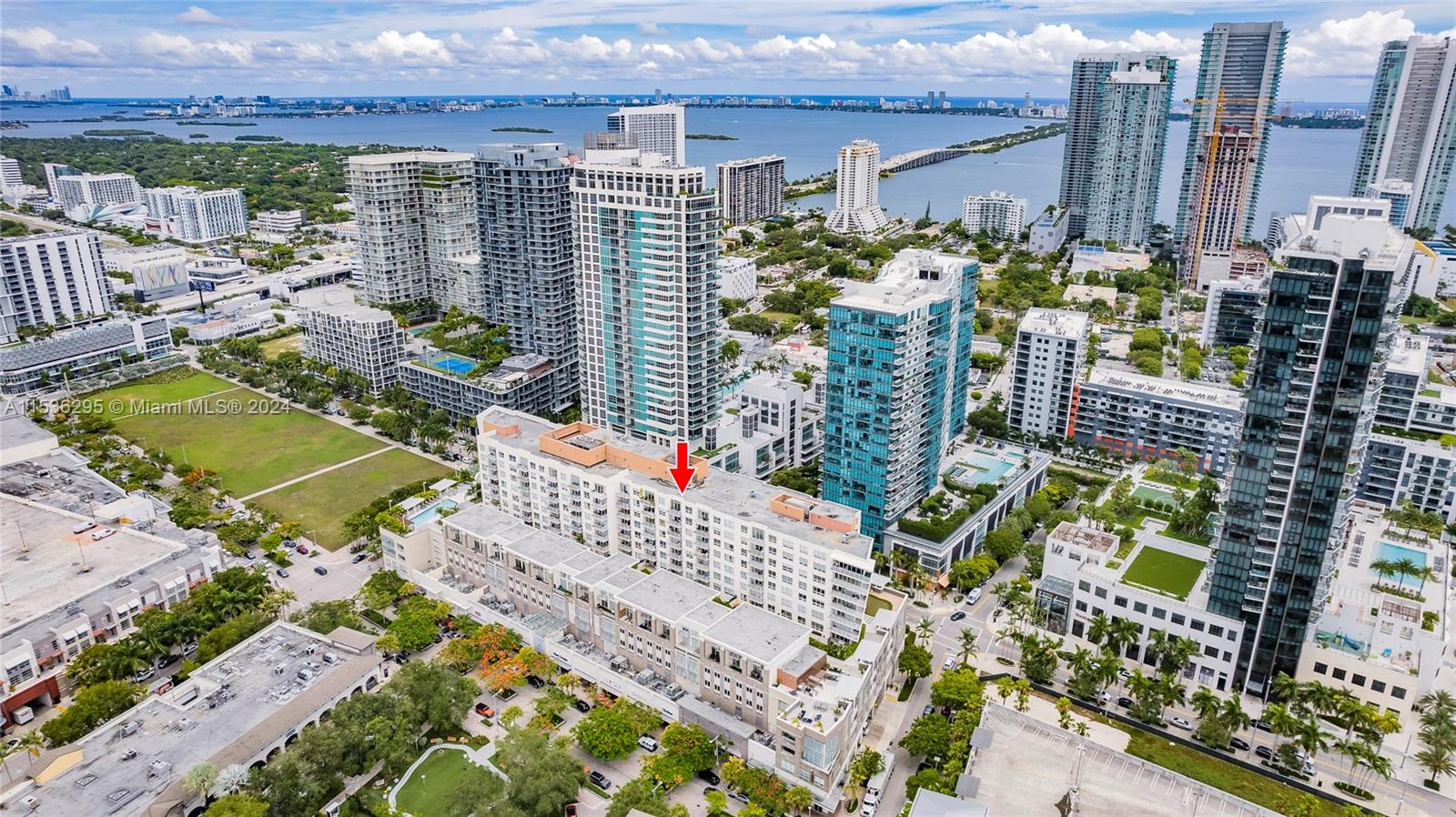 MIDBLOCK MIAMI CONDO - Residential Lease