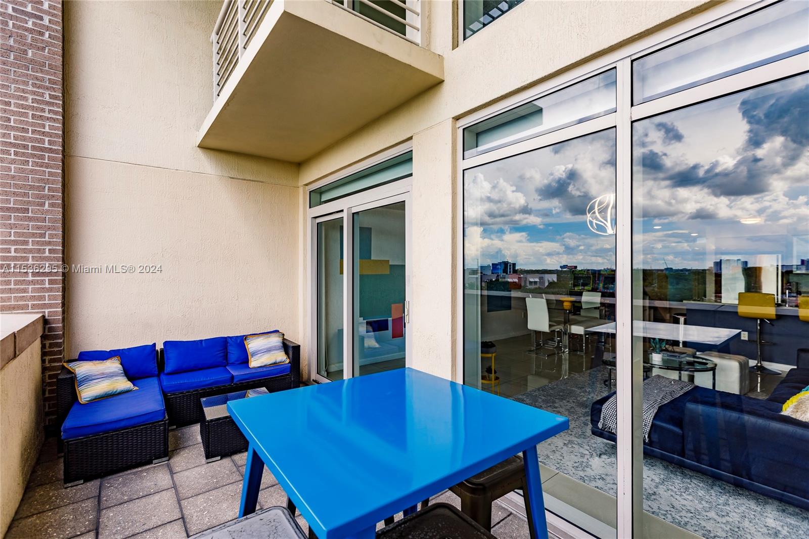 MIDBLOCK MIAMI CONDO - Residential Lease