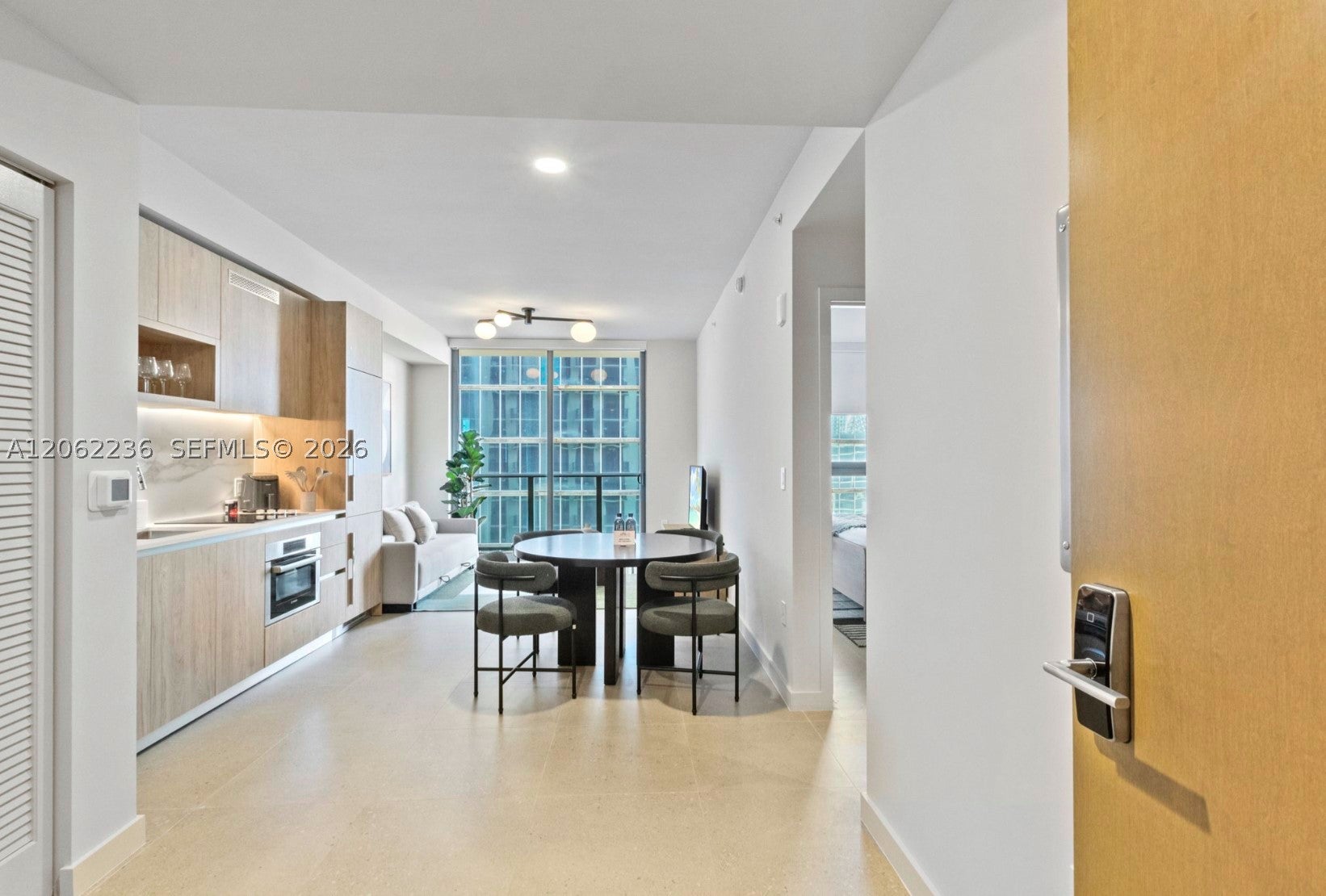 11 NE 6th St 2303