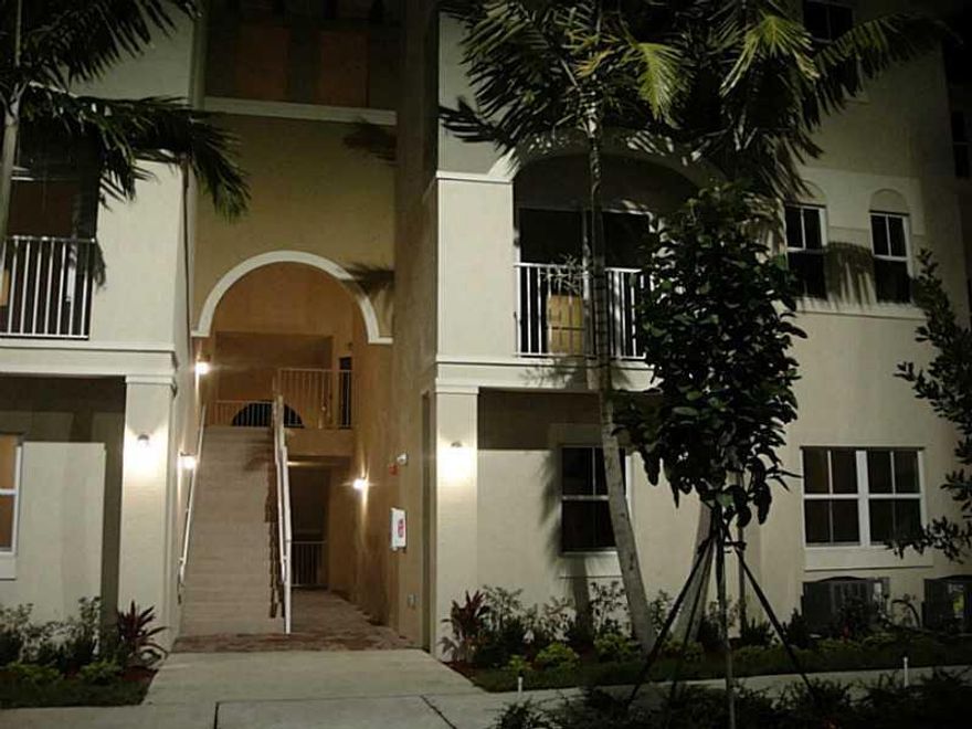 DON'T MISS THIS GREAT OPPORTUNITY TO MOVE IN THIS BRAND NEW CONDO APARTMENT AT SOUGHT AFTER ST. MAARTEN AT GRAND BAY. MODEL IS THE LARGEST UNIT IN THE BUILDING WITH A GREAT VIEW. PERFECT LOCATION NEAR SCHOOLS IN A SAFE COMMUNITY. ALL BRAND NEW APPLIANCES.  EASY TO SHOW CALL LA FOR LOCK BOX COMBINATION HURRY!