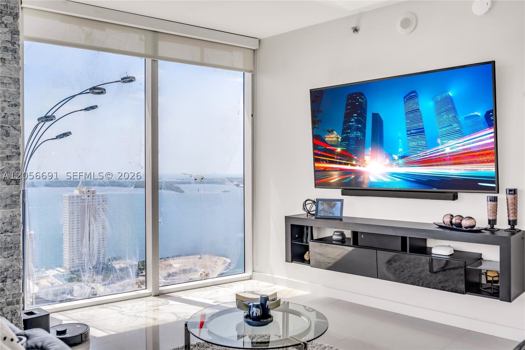 495 Brickell Ave 3702