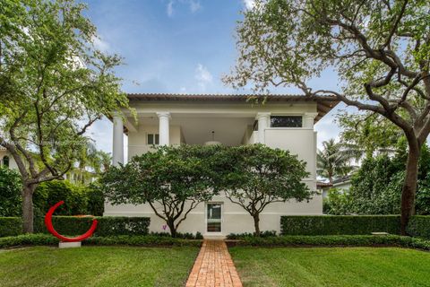 Photo of 112 Paloma Dr, Coral Gables, FL 33143 (MLS # A11898009)