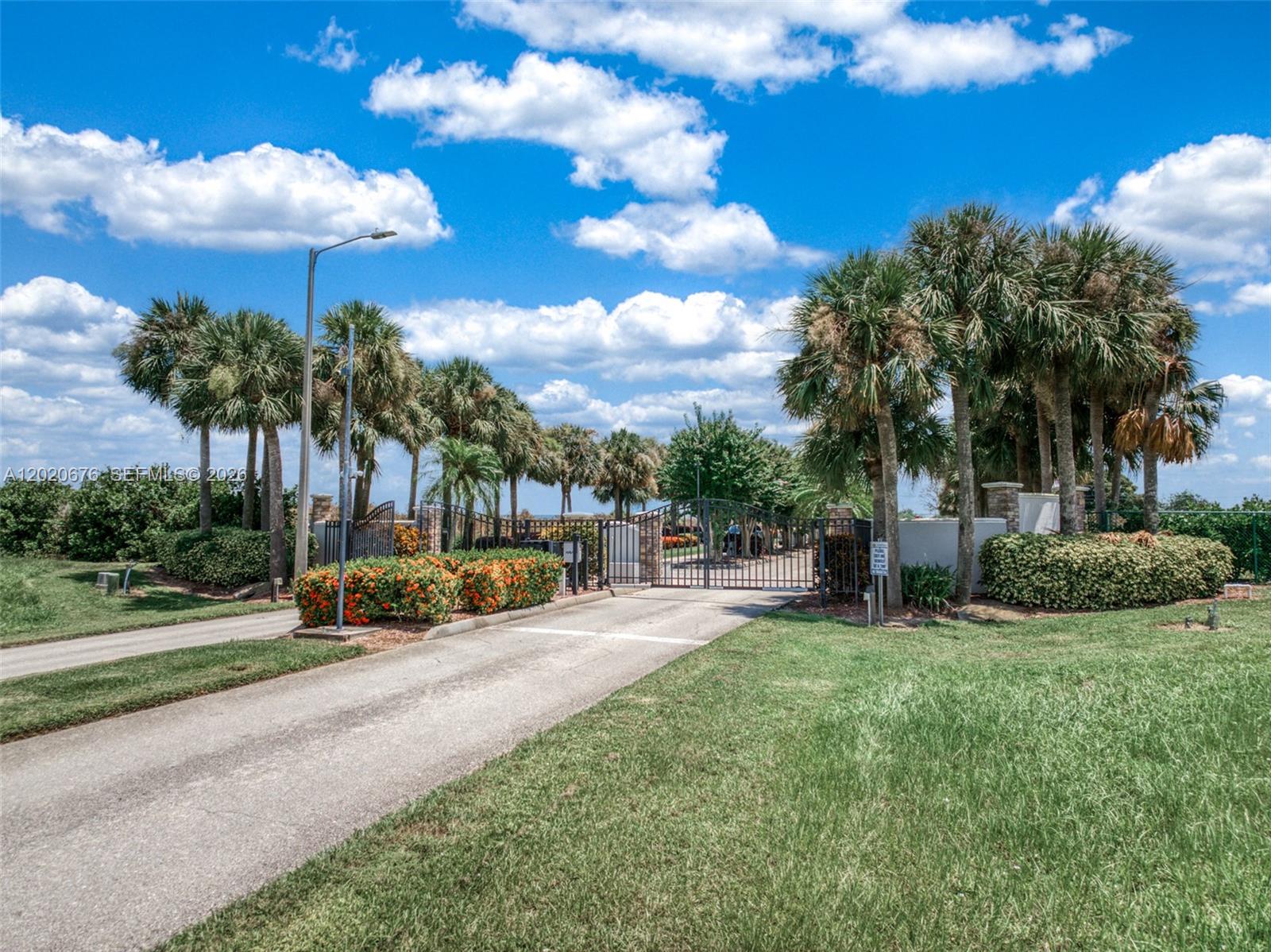 LAKE JUNE POINTE - Residential