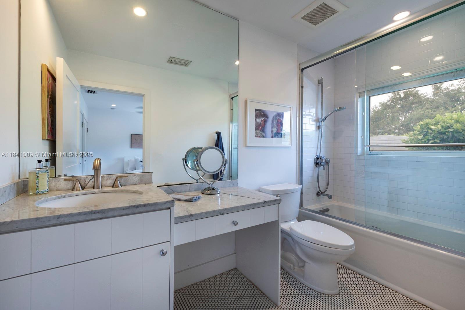 PINE BAY ESTATES SOUTH - Residential