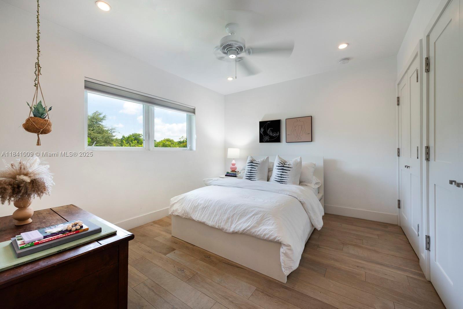 PINE BAY ESTATES SOUTH - Residential