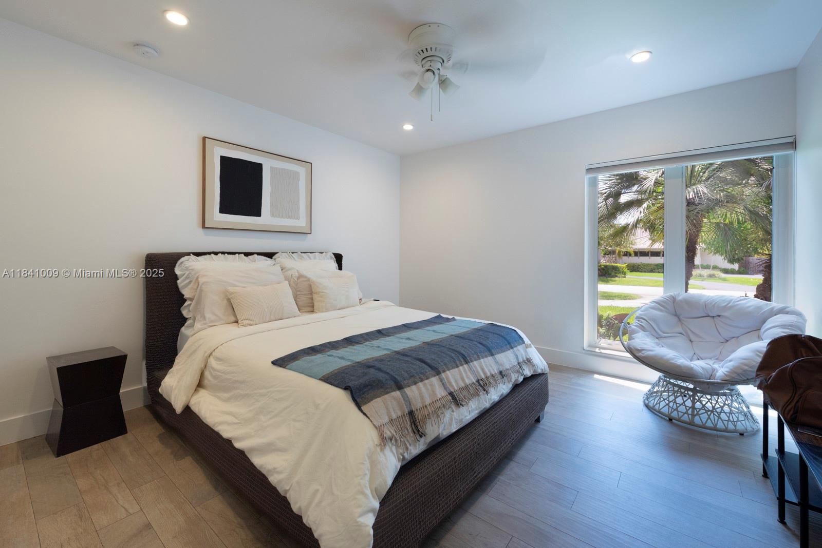 PINE BAY ESTATES SOUTH - Residential