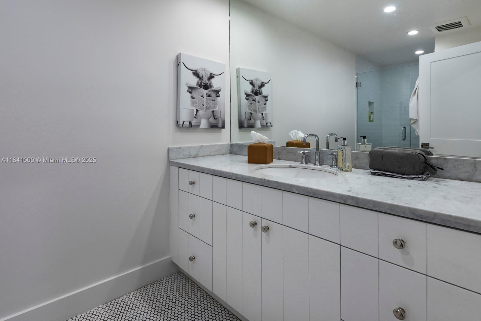 PINE BAY ESTATES SOUTH - Residential