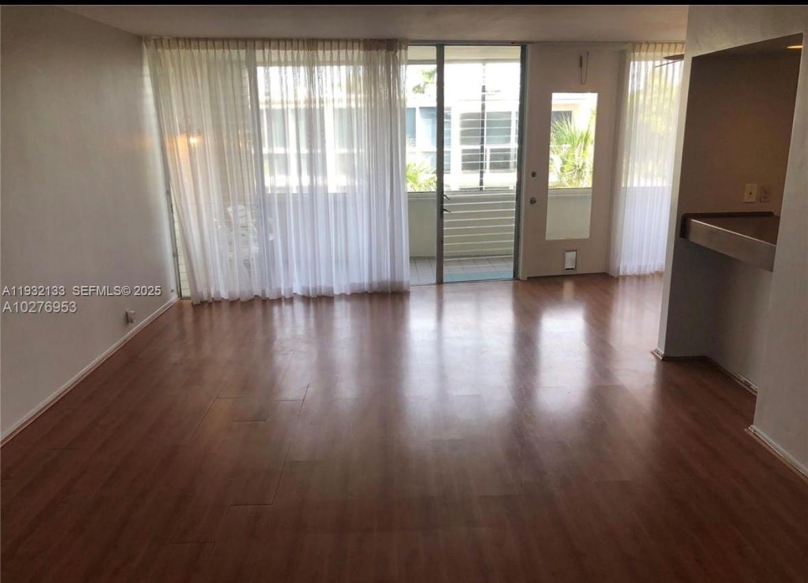 10210 LANAI CONDO - Residential