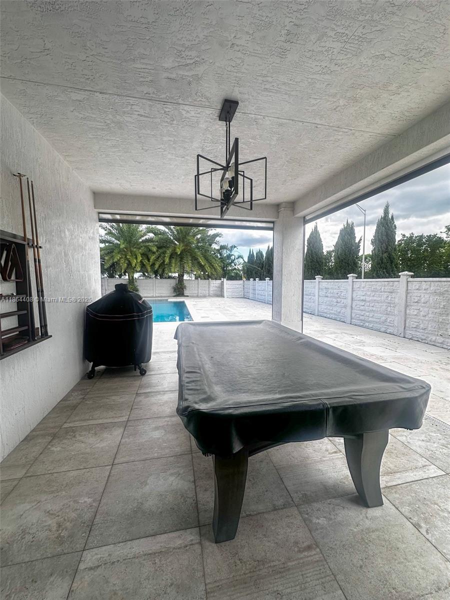 BISMARK ESTATES - Residential Lease