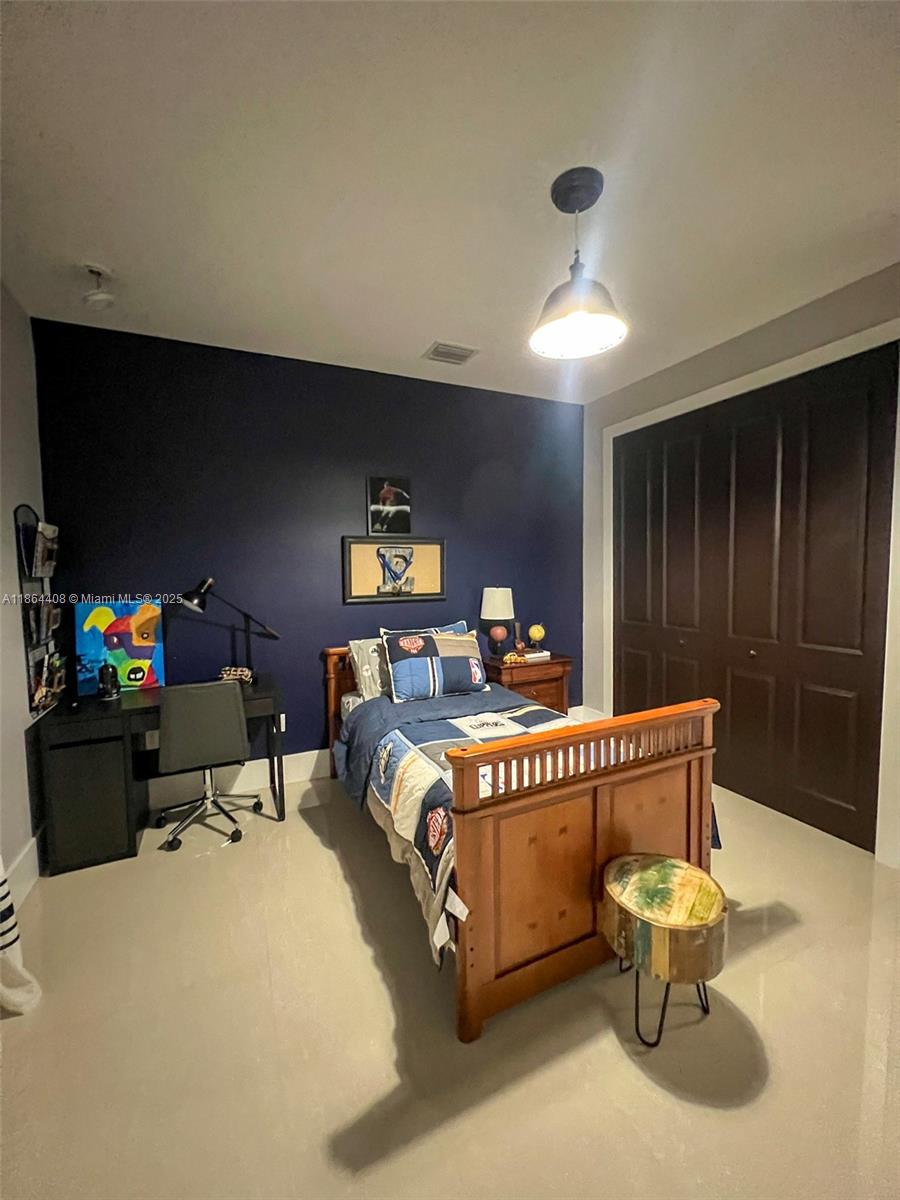 BISMARK ESTATES - Residential Lease