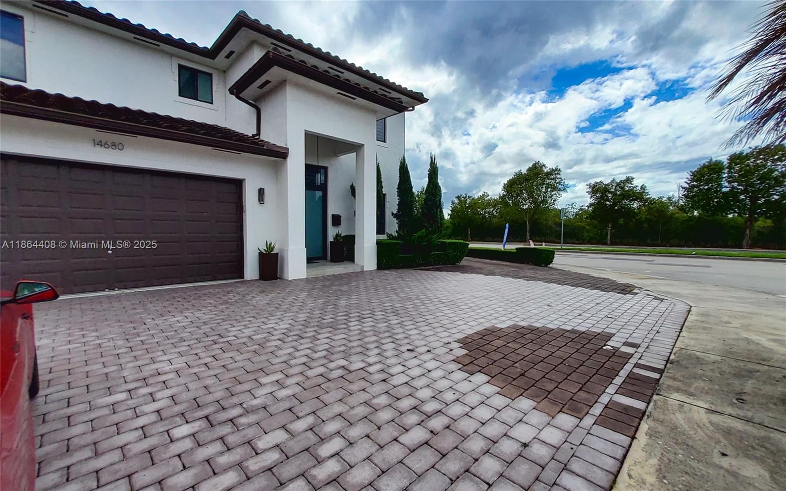 BISMARK ESTATES - Residential Lease