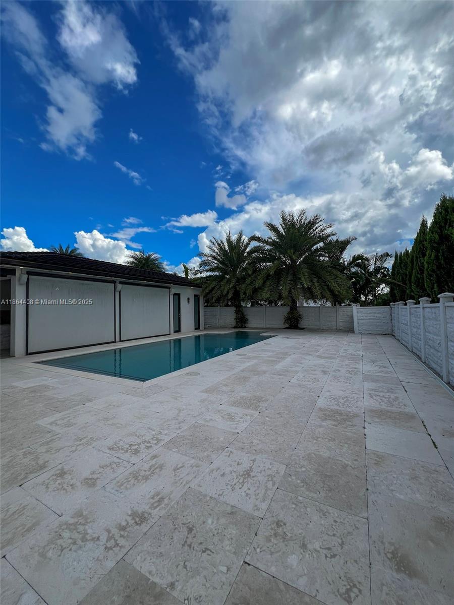 BISMARK ESTATES - Residential Lease