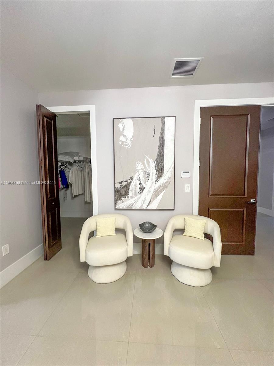 BISMARK ESTATES - Residential Lease