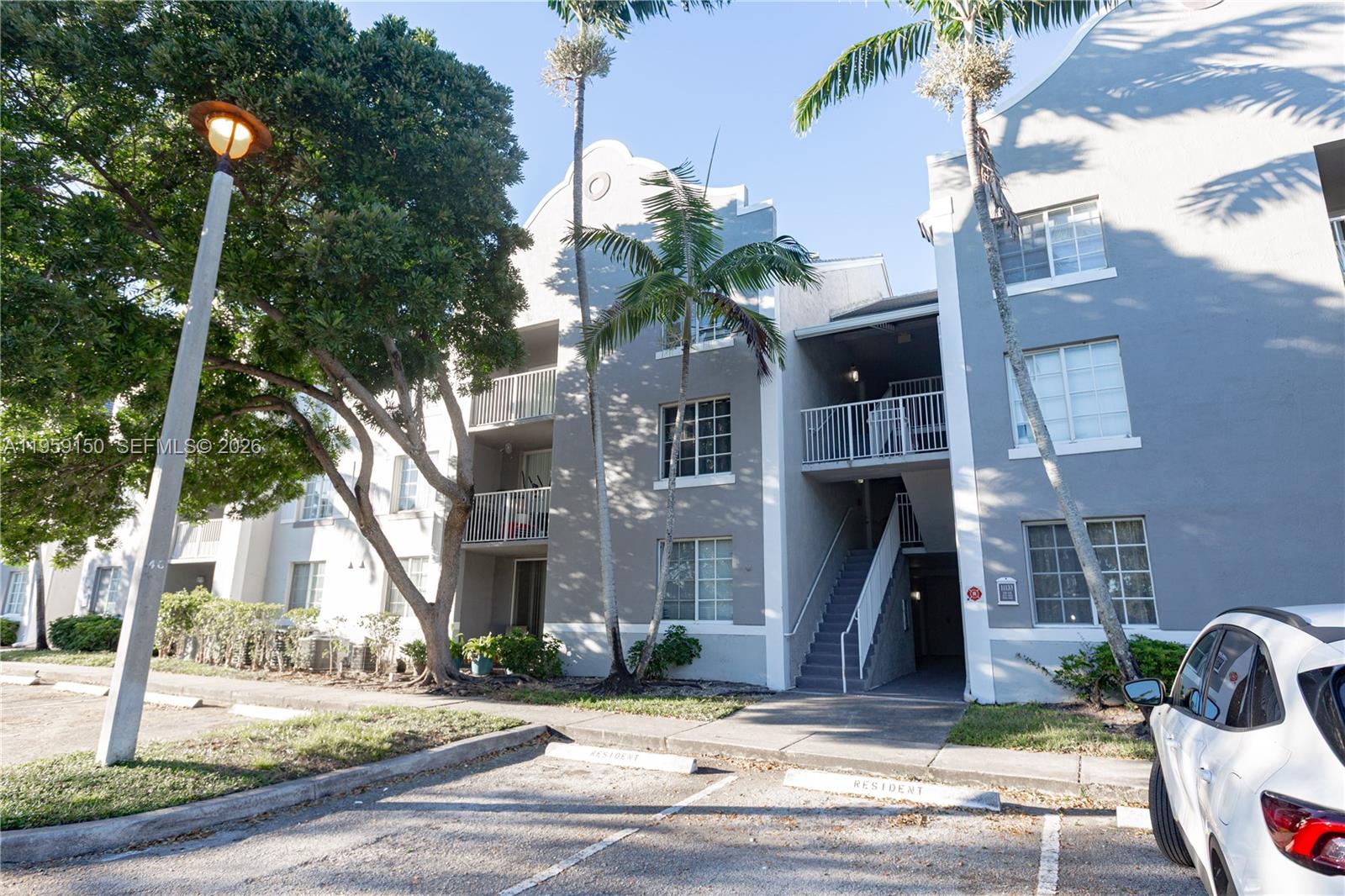 DEVONAIRE CONDO AT PEMBRO - Residential