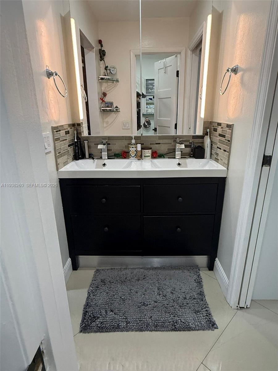 EVERGLADES SUGAR & LAND C - Residential