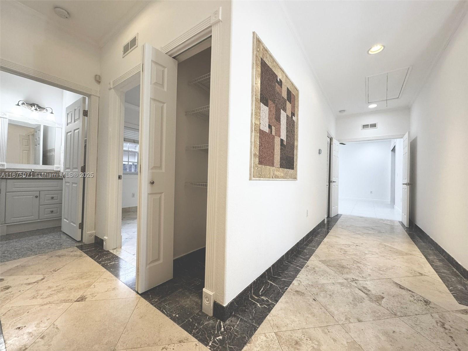 ACRES LAKE ESTATES - Residential