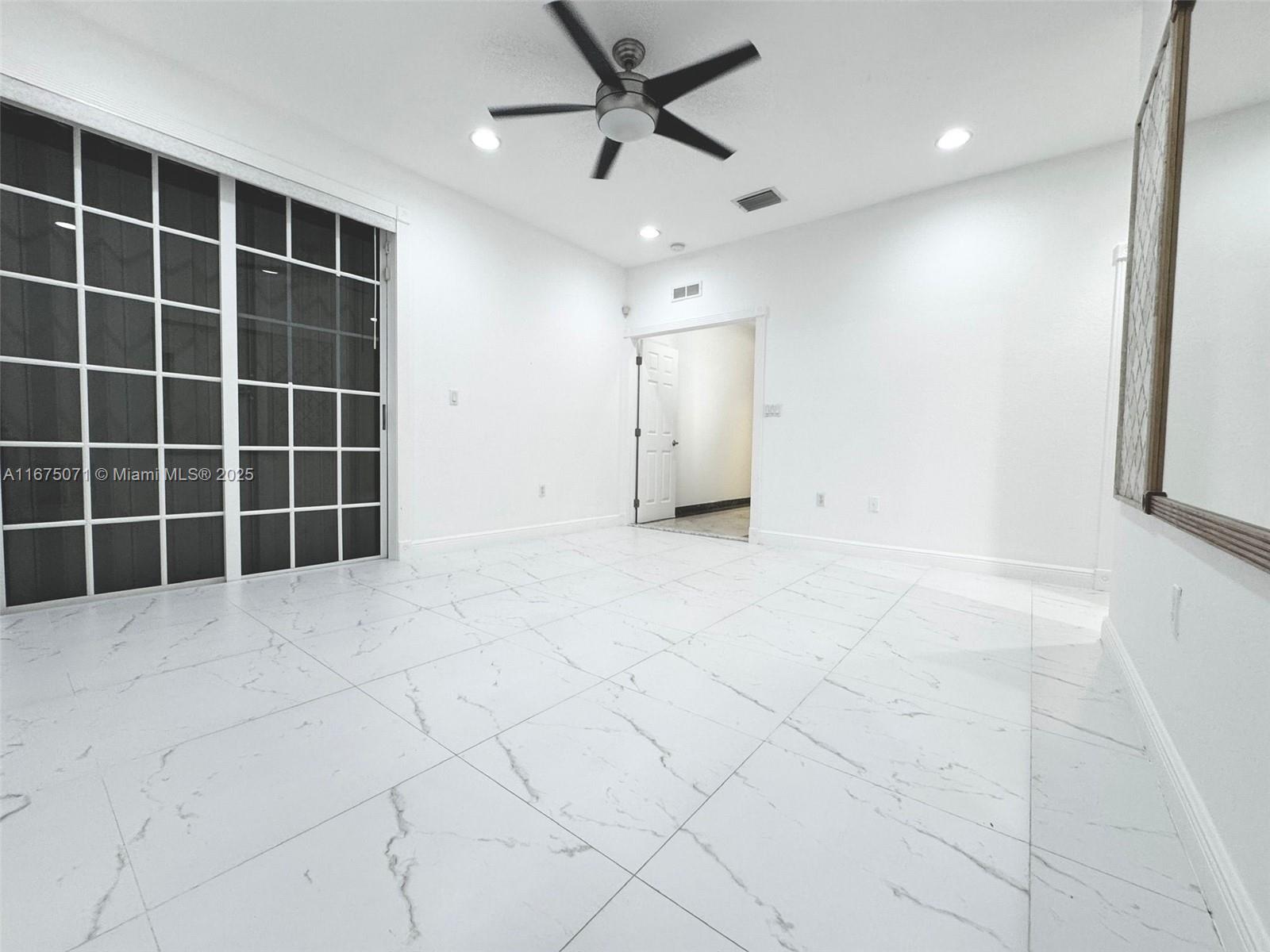 ACRES LAKE ESTATES - Residential