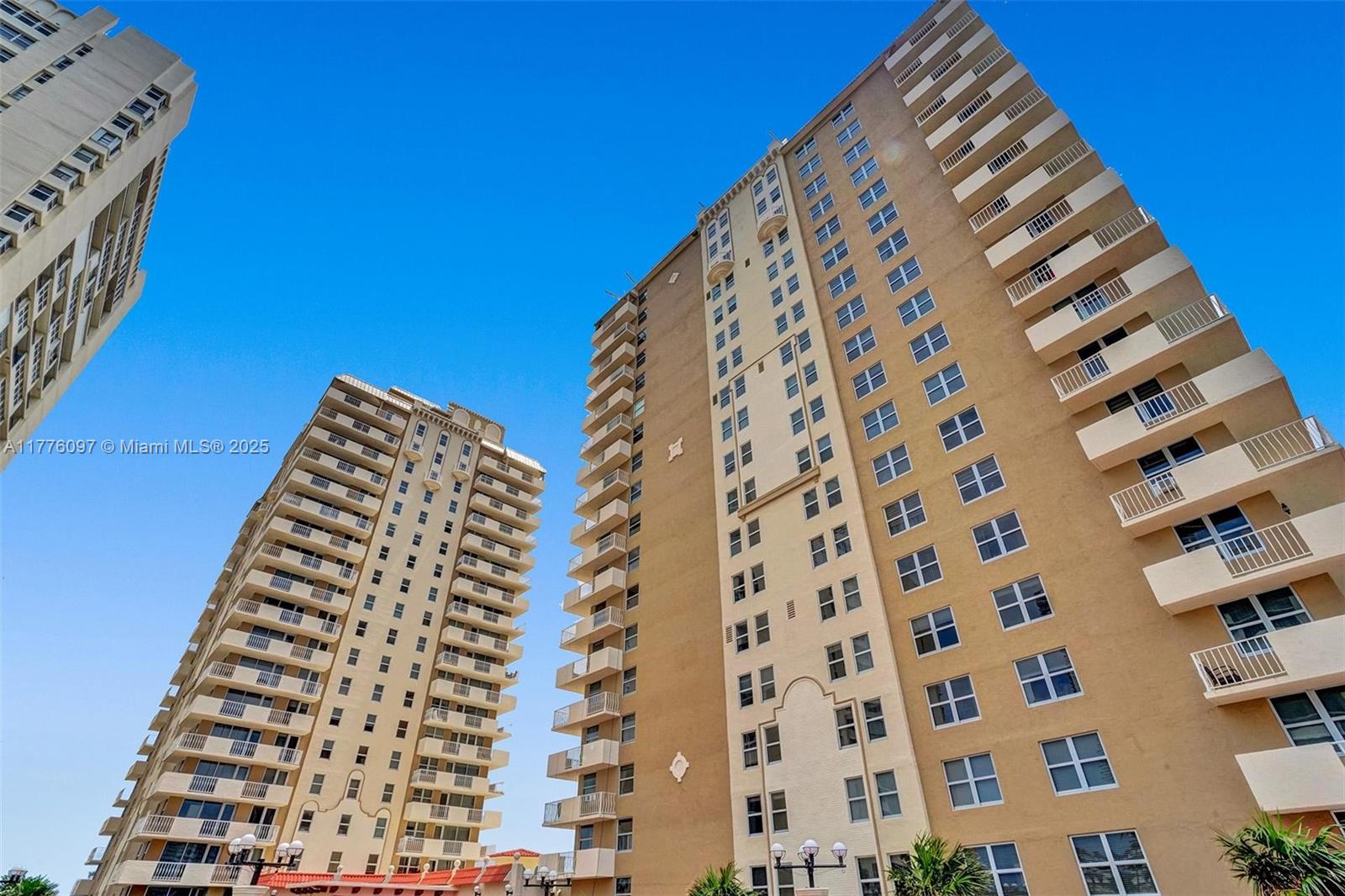 MALAGA TOWERS CONDO - Residential