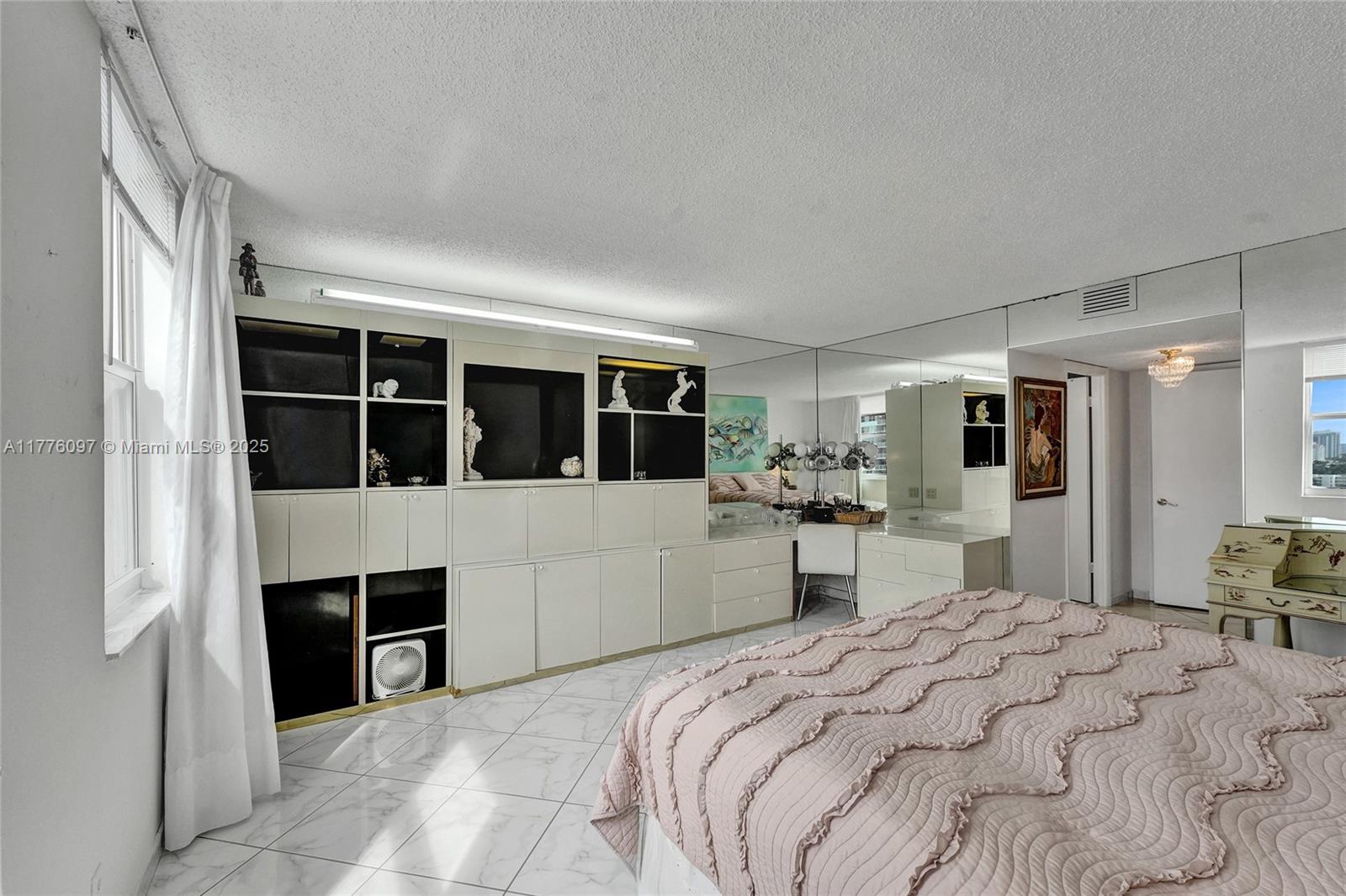 MALAGA TOWERS CONDO - Residential