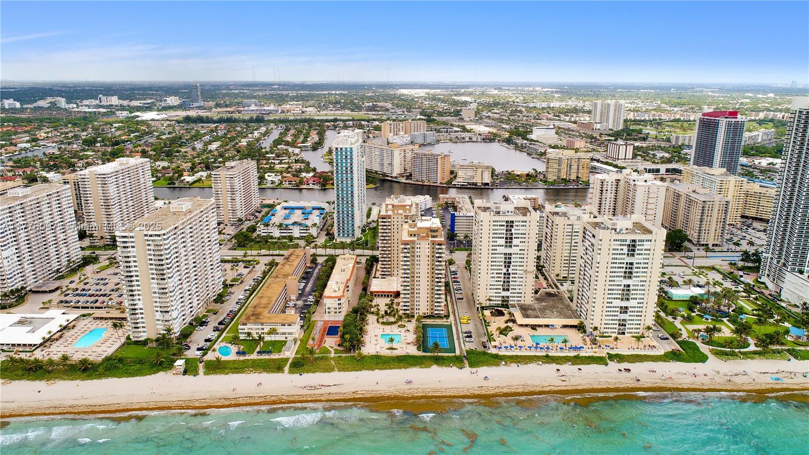 MALAGA TOWERS CONDO - Residential