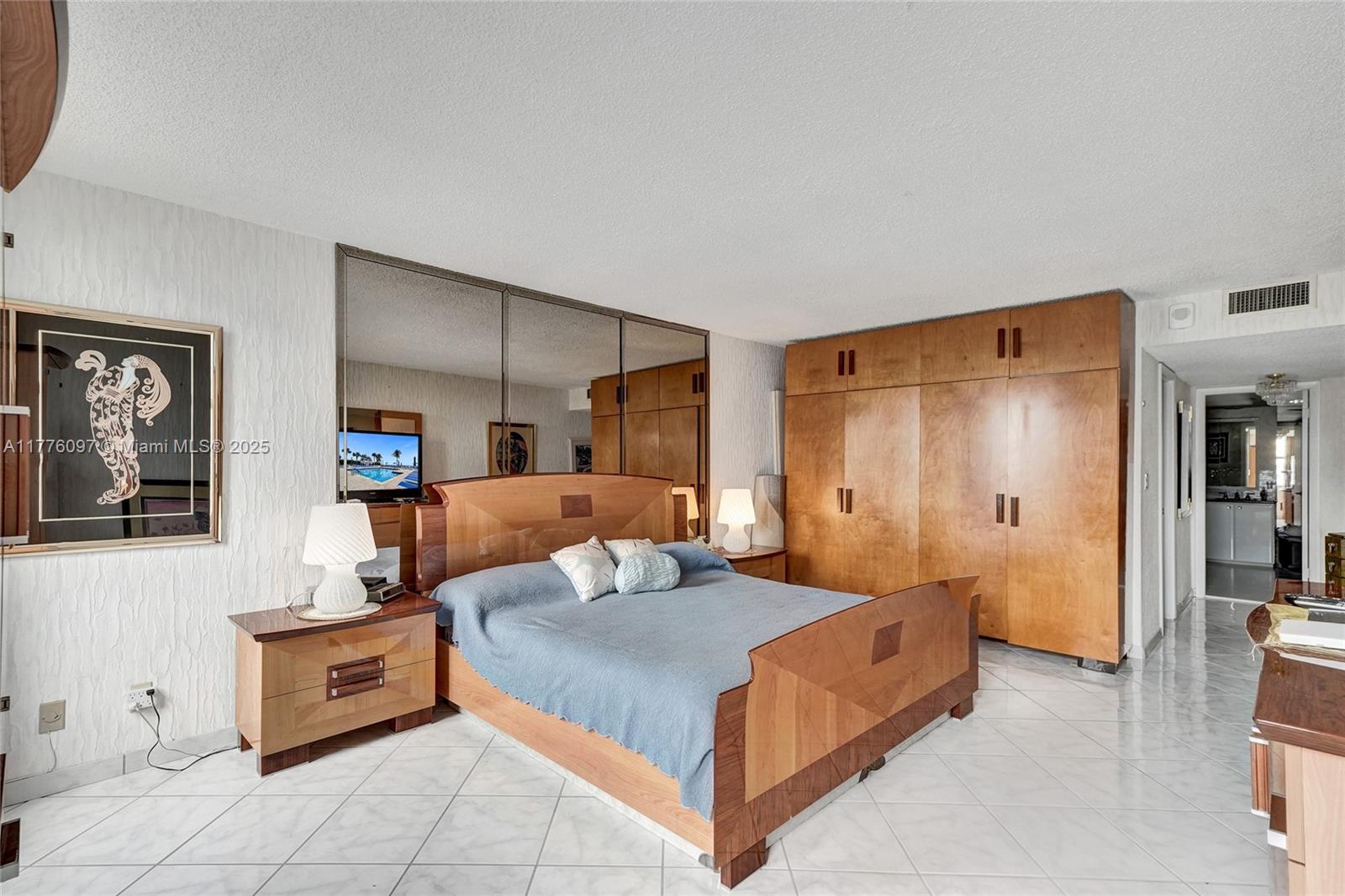 MALAGA TOWERS CONDO - Residential