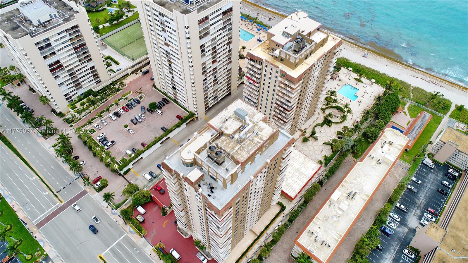 MALAGA TOWERS CONDO - Residential