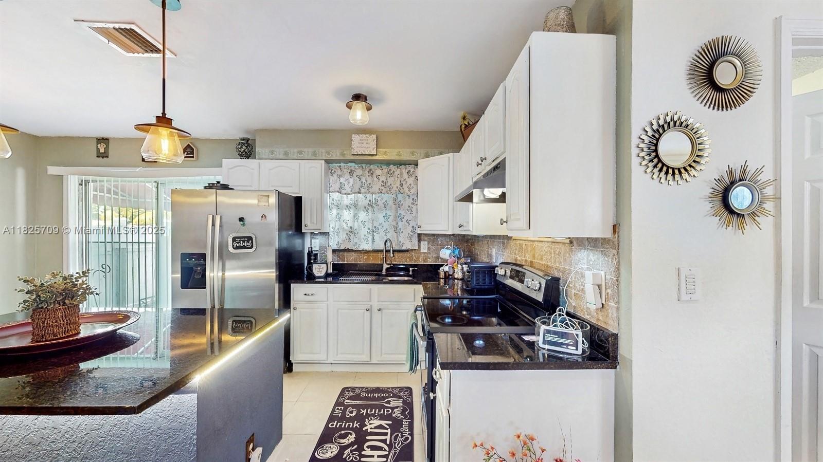 SUNLAND PARK SECTION 2 - Residential