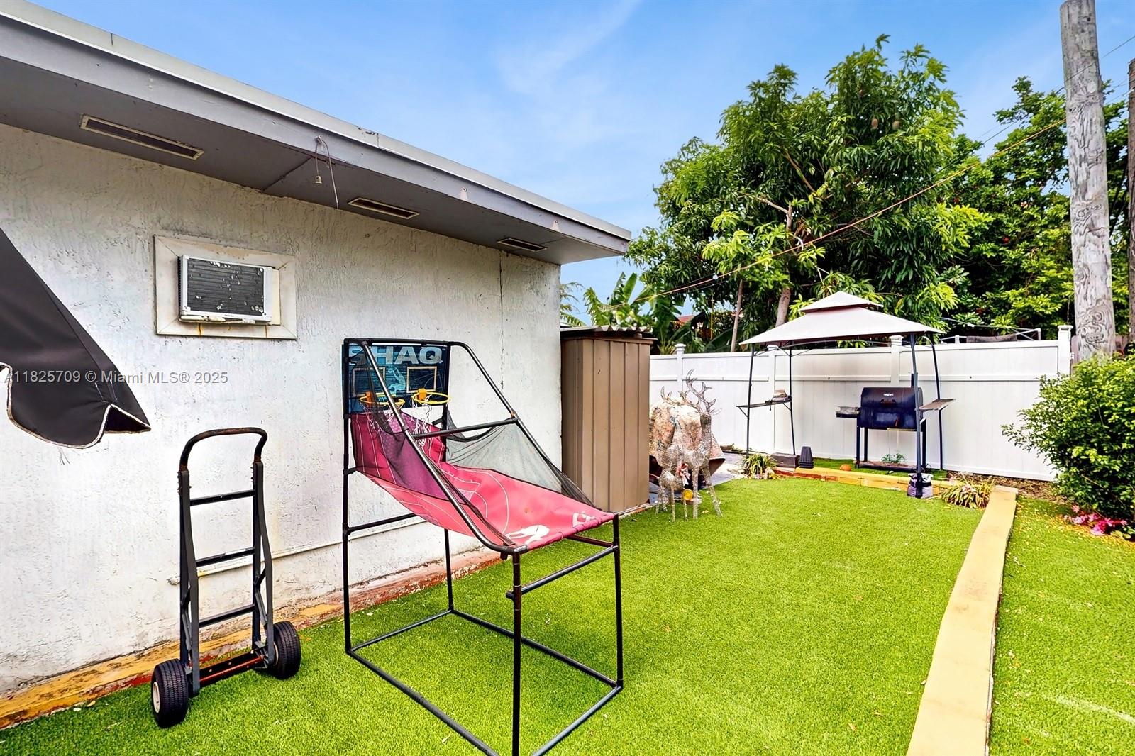 SUNLAND PARK SECTION 2 - Residential