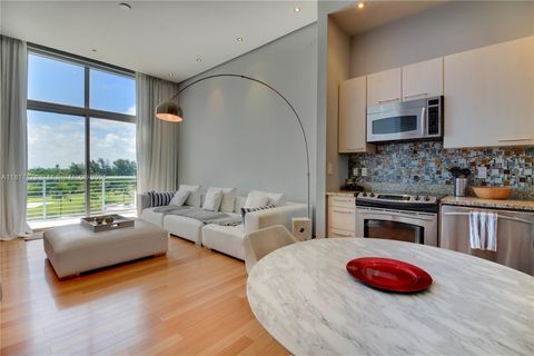 2001 Meridian Ave PH-21 Miami Beach FL 33139