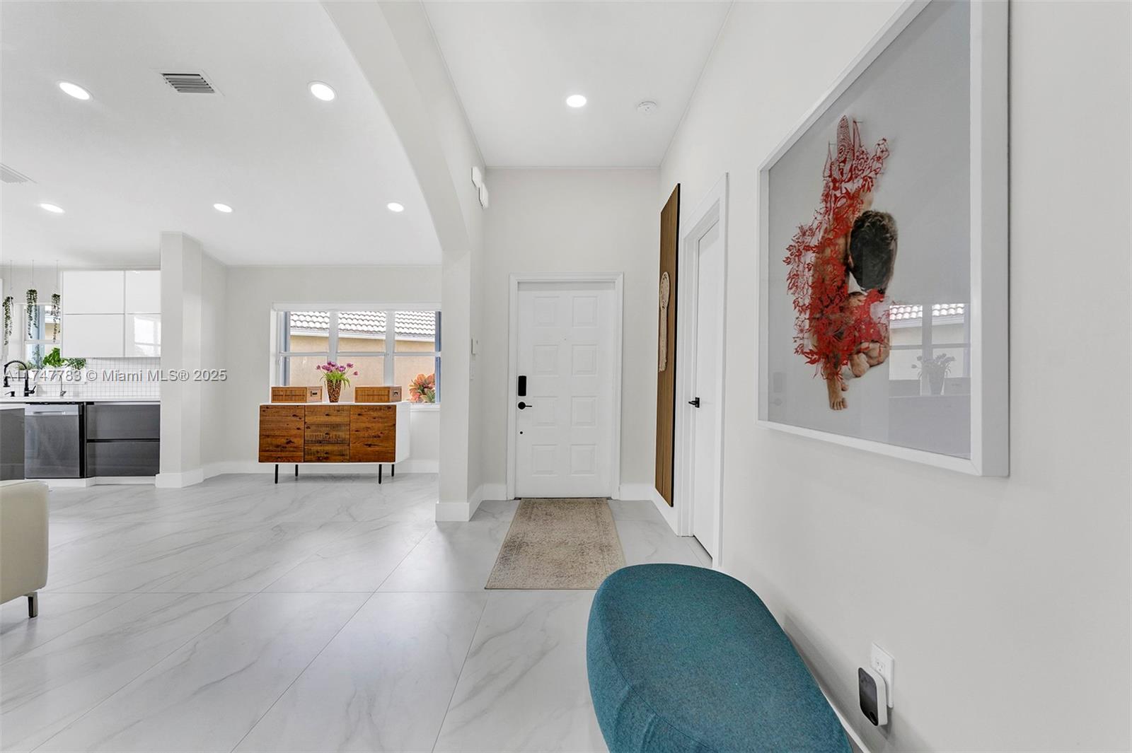 HAMPTON LAKES - Residential