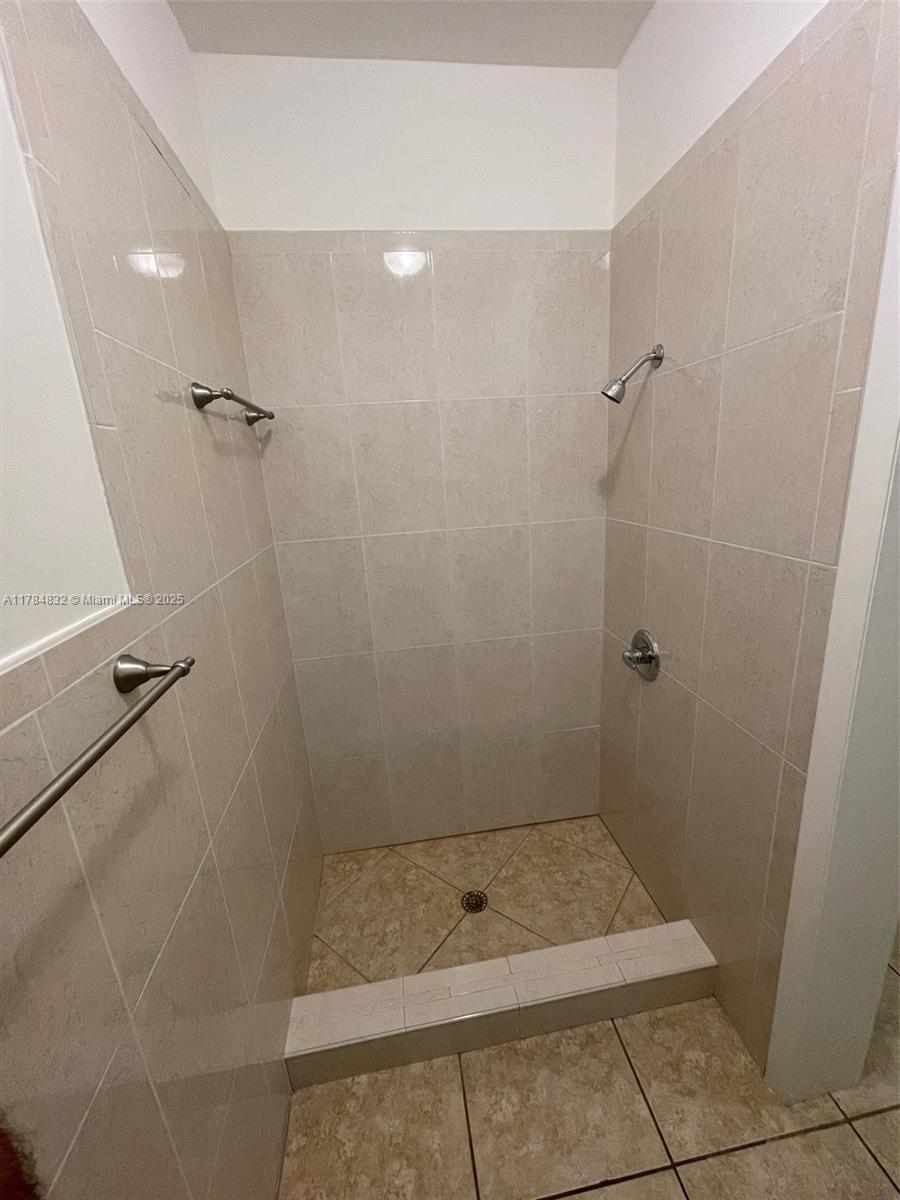 W FLAGLER PK - Residential