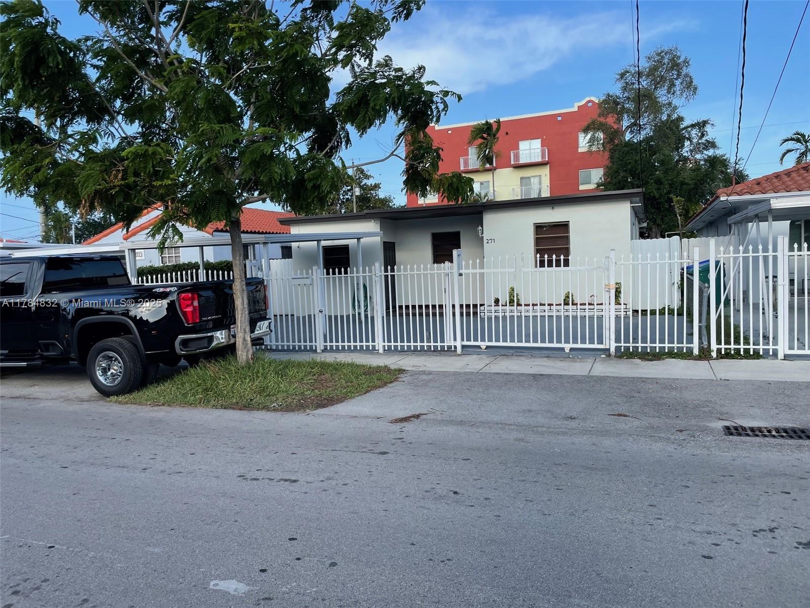 W FLAGLER PK - Residential