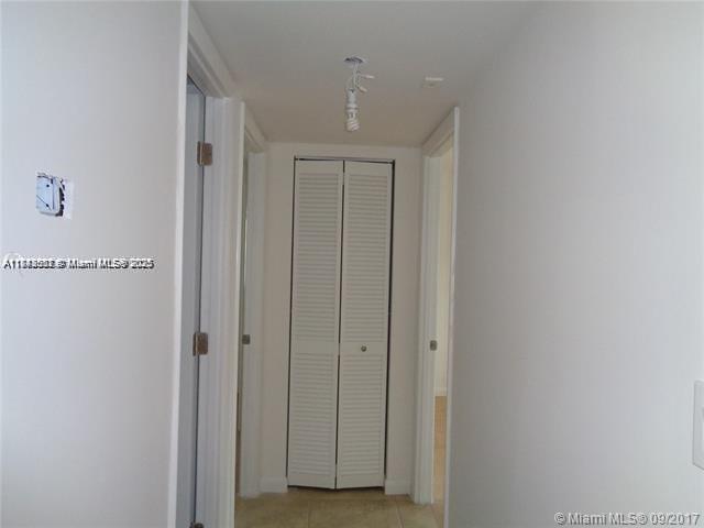 OLA CONDO - Residential