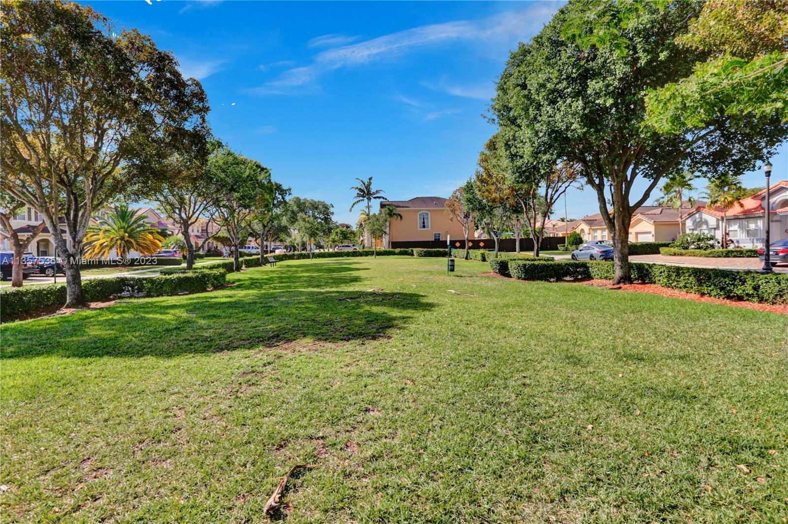 KENDALL BREEZE - Residential