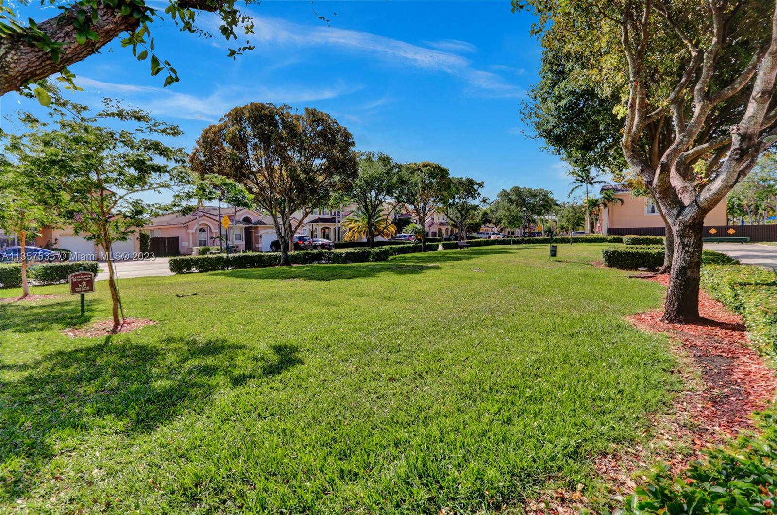 KENDALL BREEZE - Residential