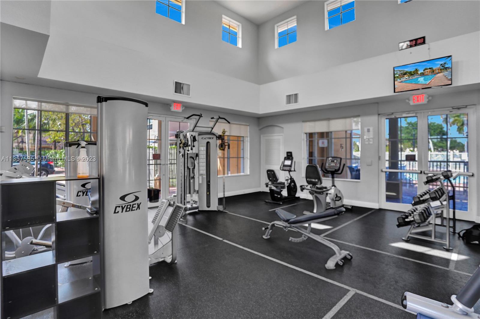 KENDALL BREEZE - Residential