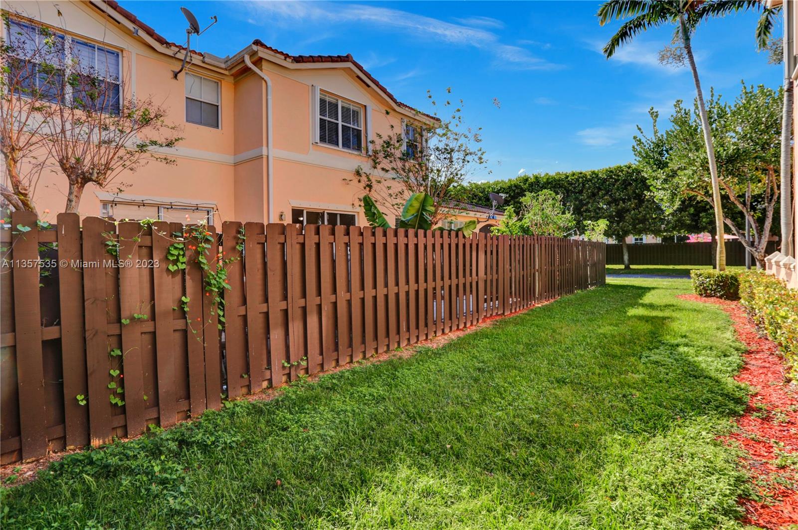 KENDALL BREEZE - Residential