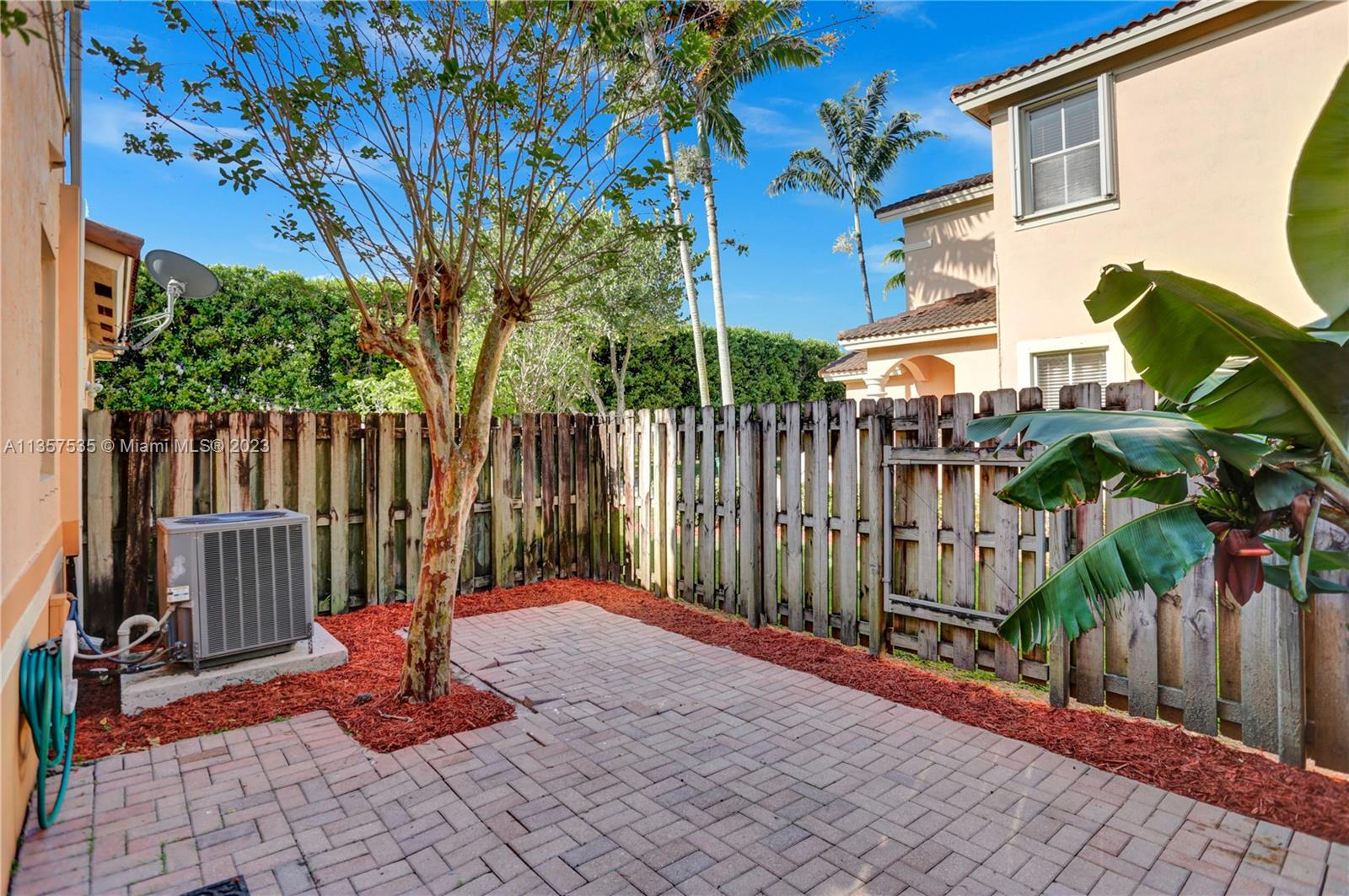 KENDALL BREEZE - Residential