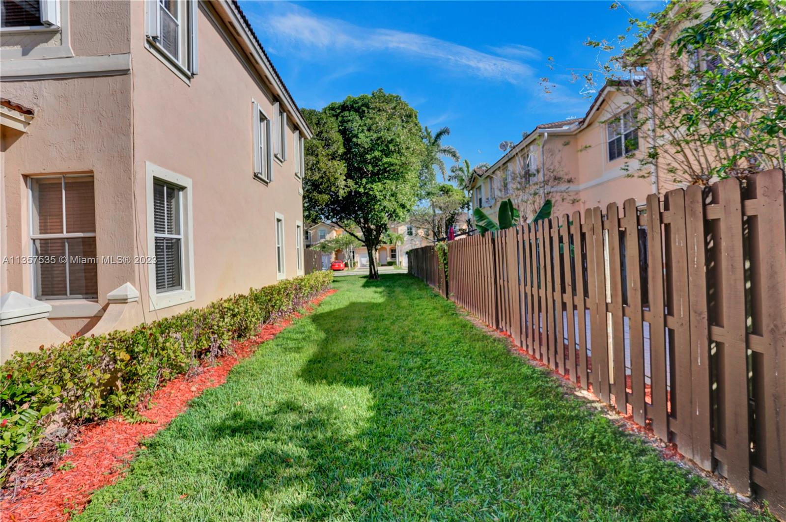 KENDALL BREEZE - Residential