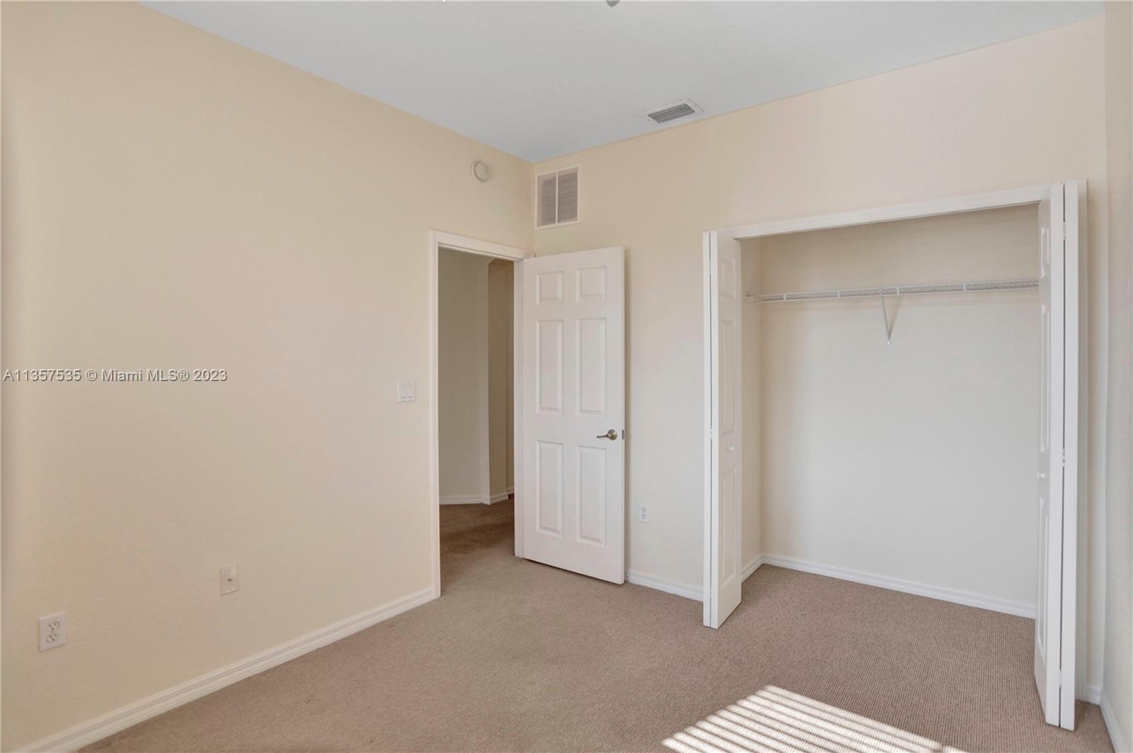 KENDALL BREEZE - Residential