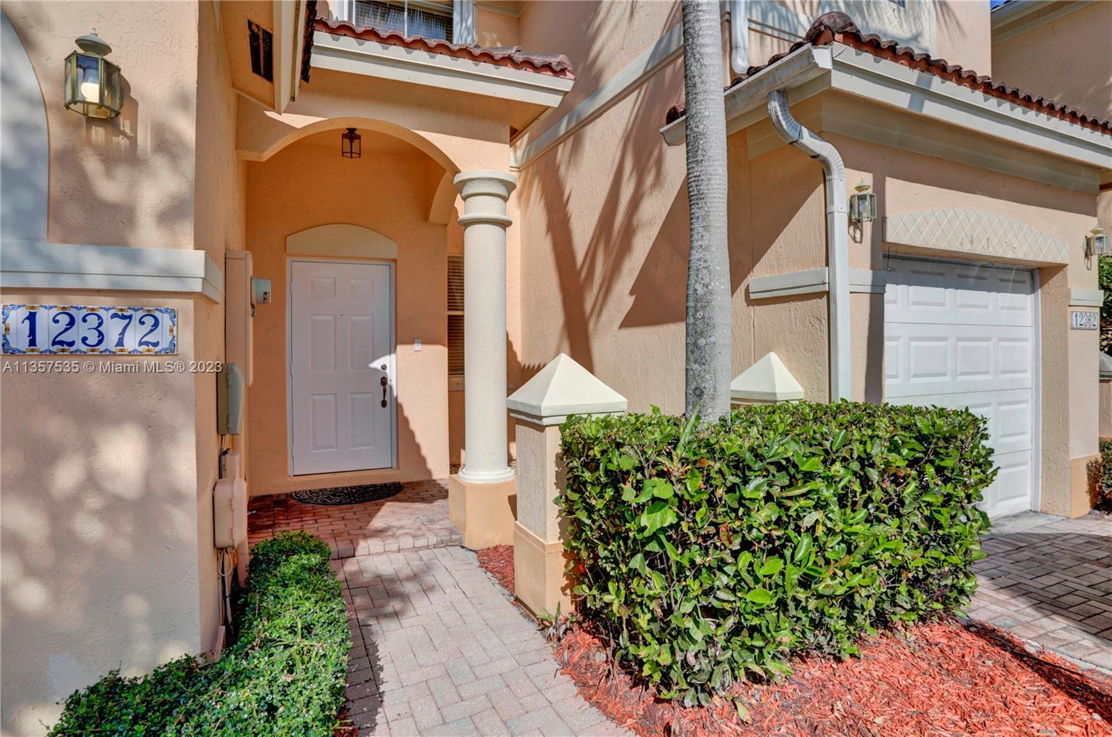 KENDALL BREEZE - Residential