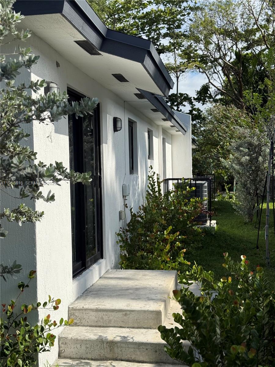 TOWN OF FLORIDA CITY - Residential Income