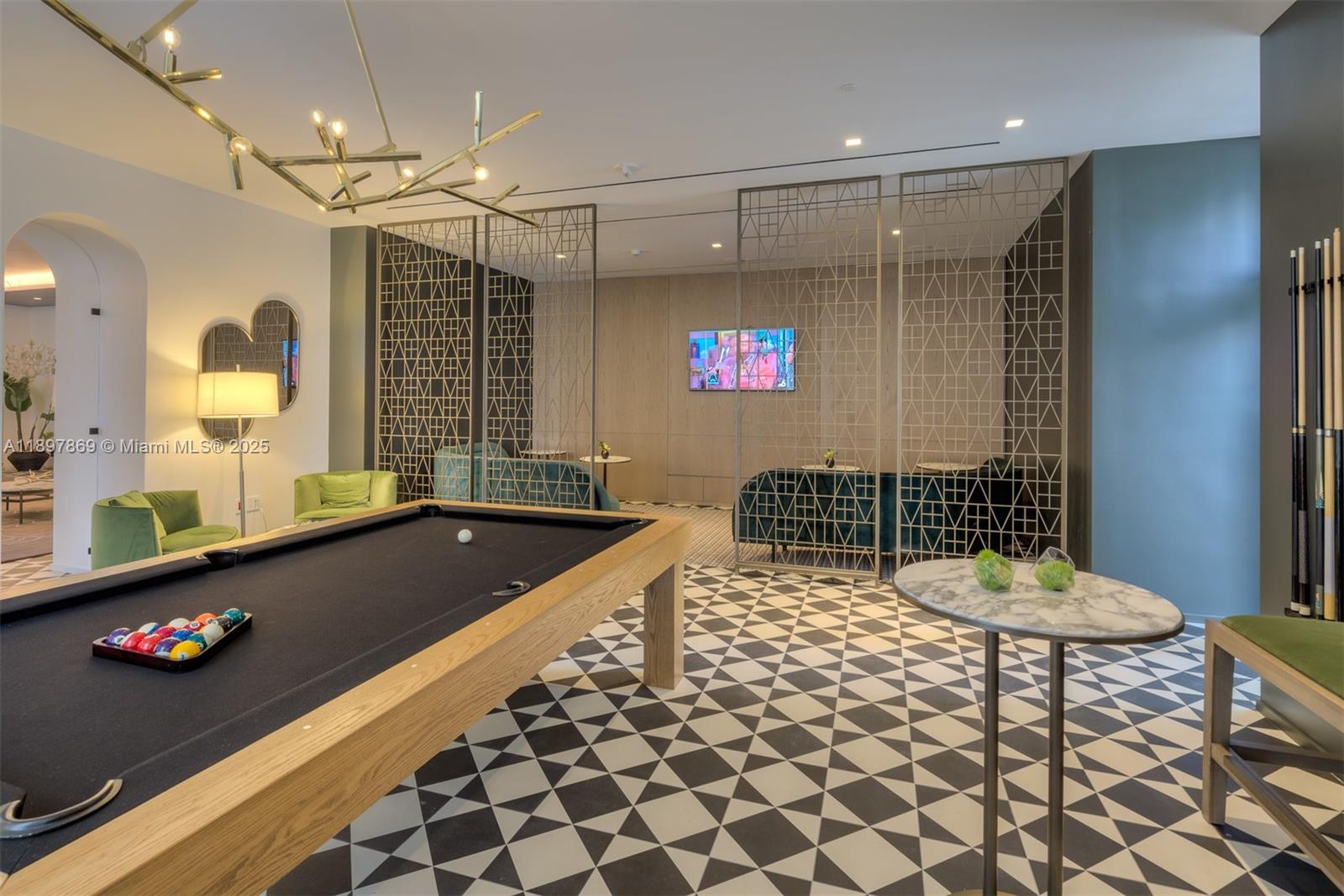 801 SMA RESIDENCES CONDO - Residential