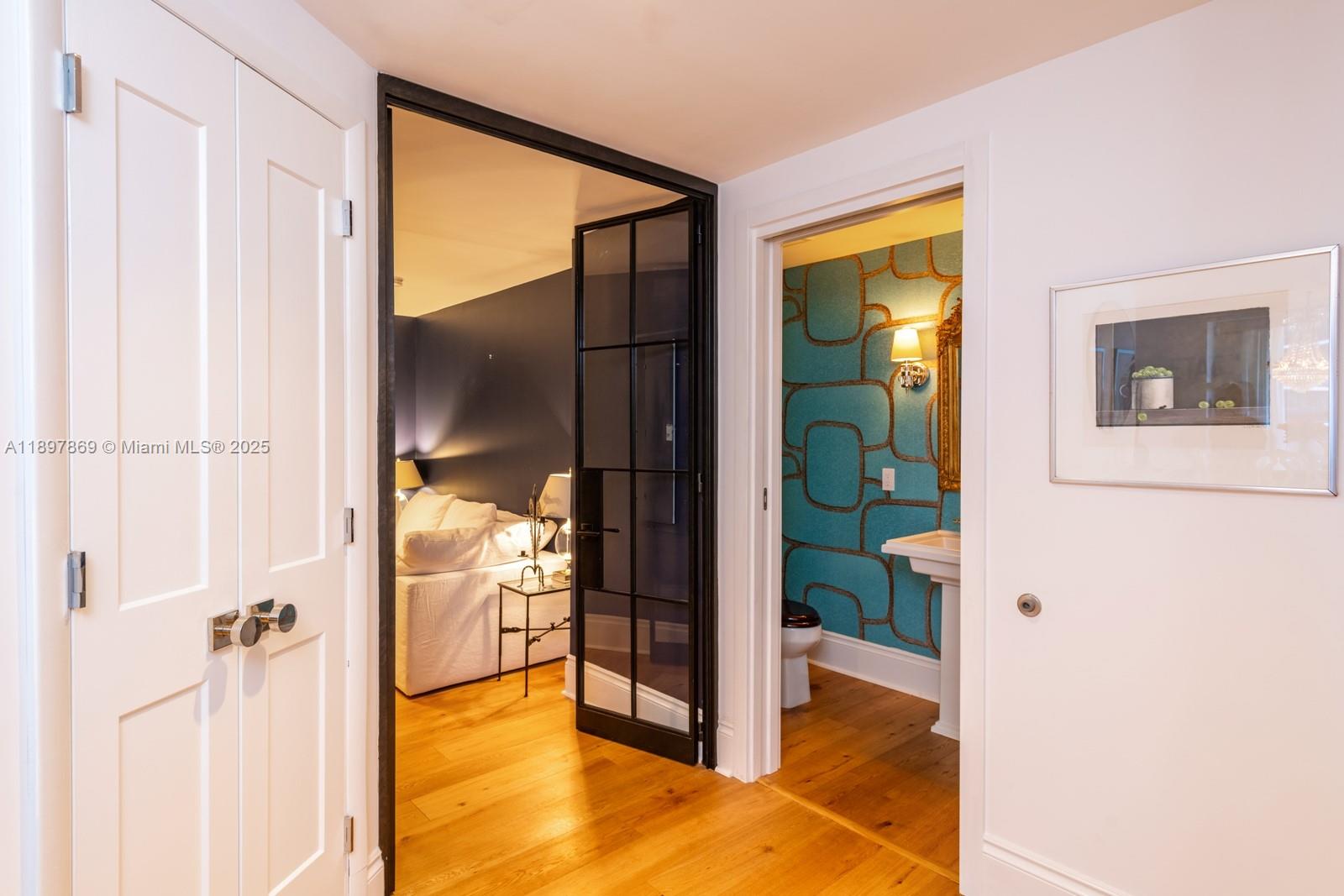 801 SMA RESIDENCES CONDO - Residential