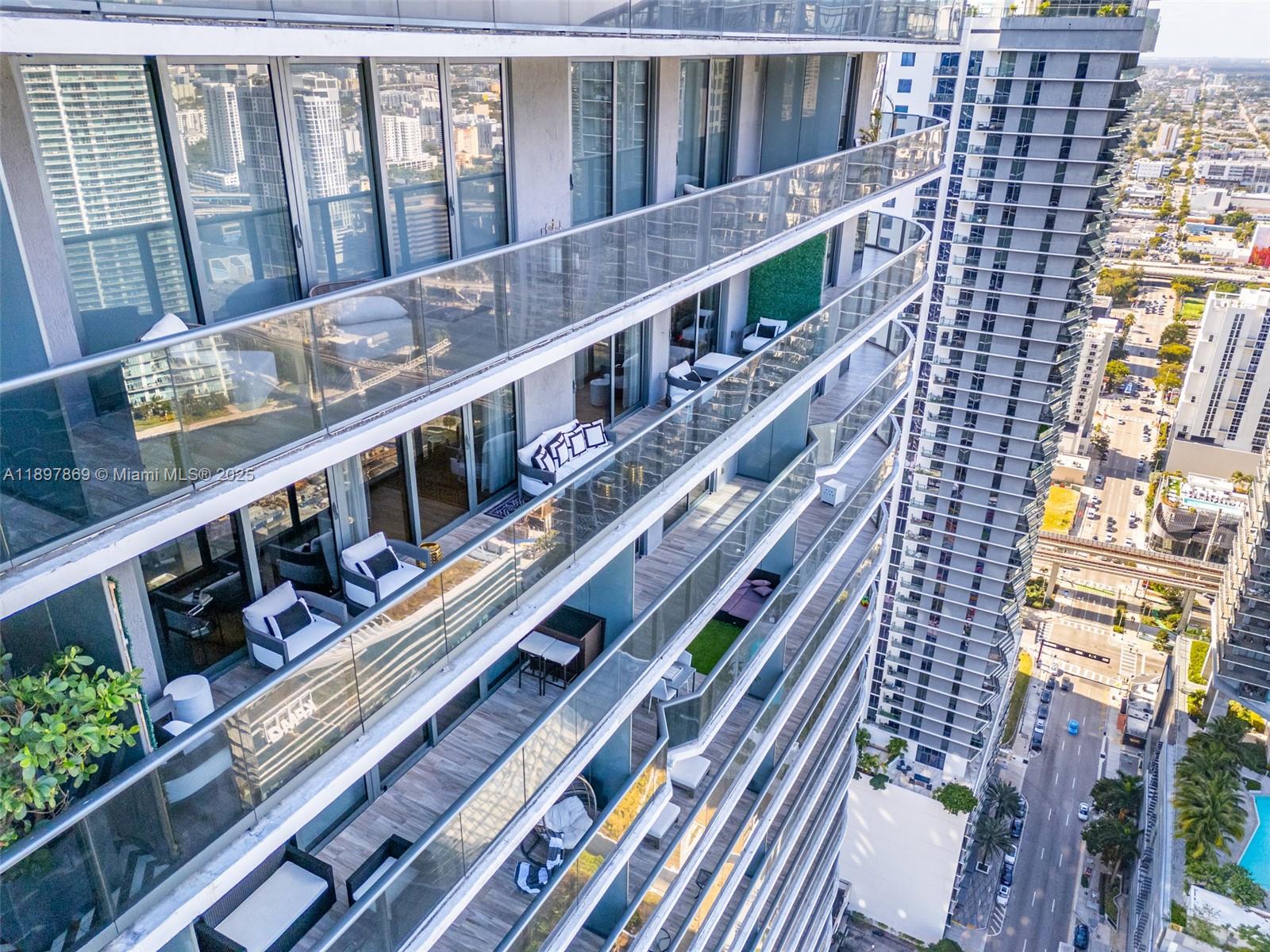 801 SMA RESIDENCES CONDO - Residential