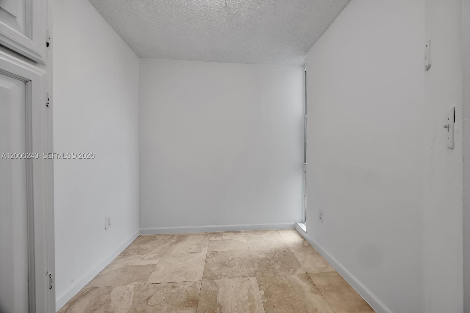UNIVERSITY INN CONDO - Residential Lease