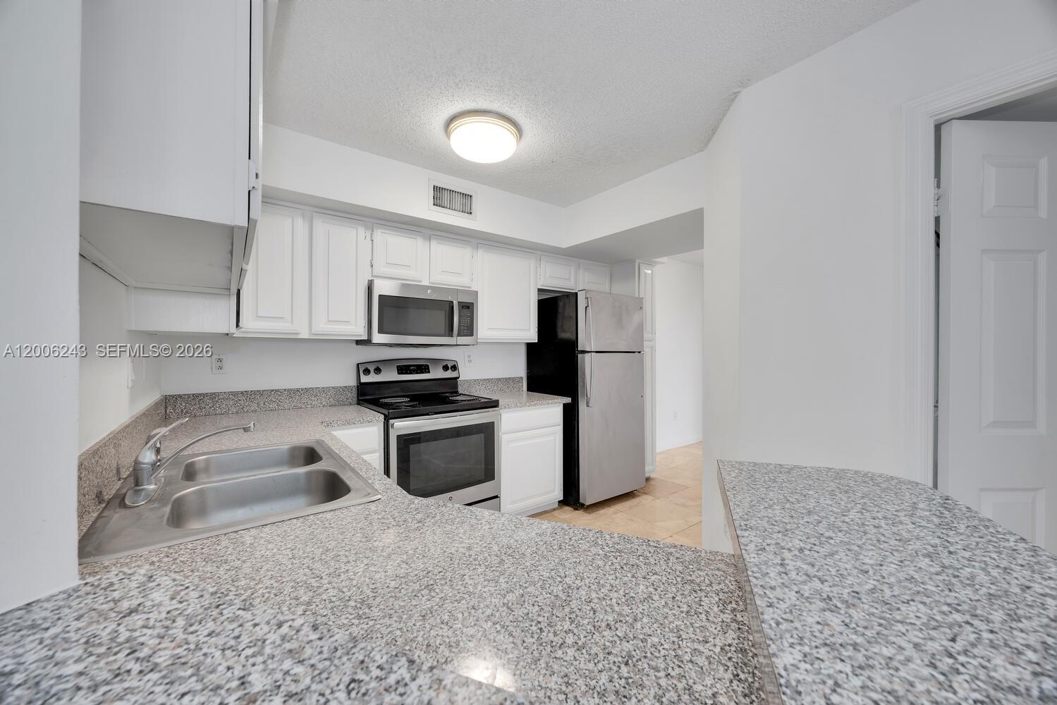 UNIVERSITY INN CONDO - Residential Lease
