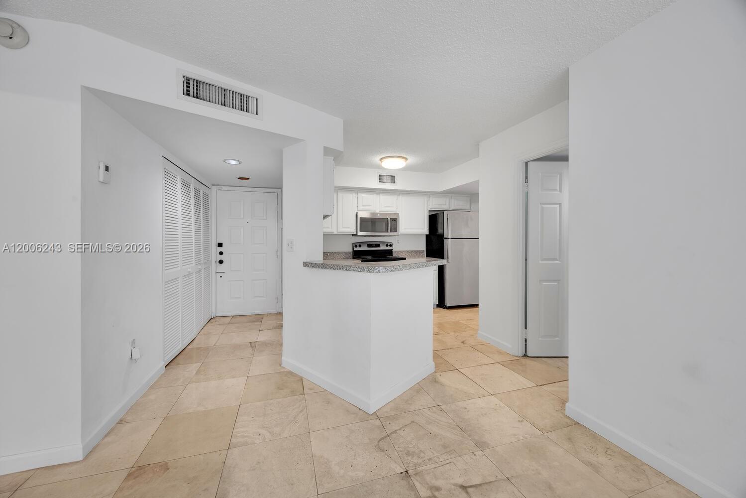 UNIVERSITY INN CONDO - Residential Lease