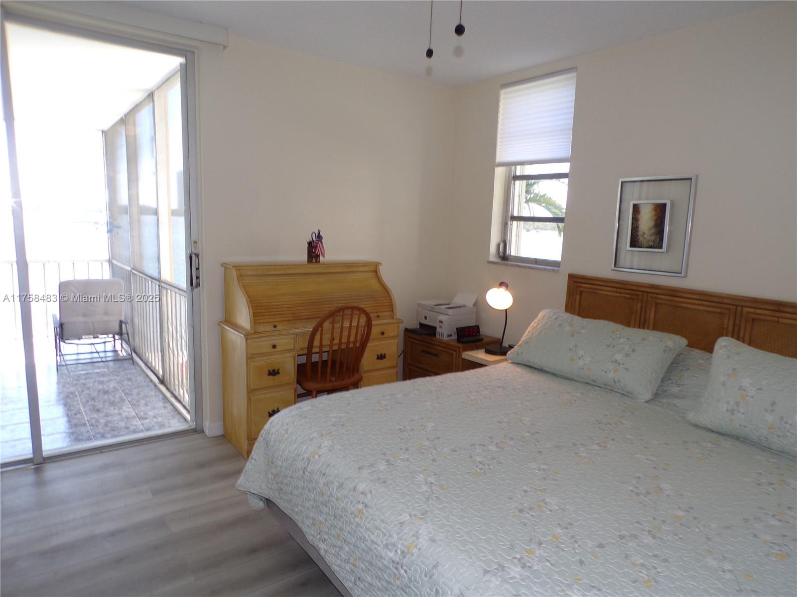 POINT EAST SEC 4 CONDO - Residential