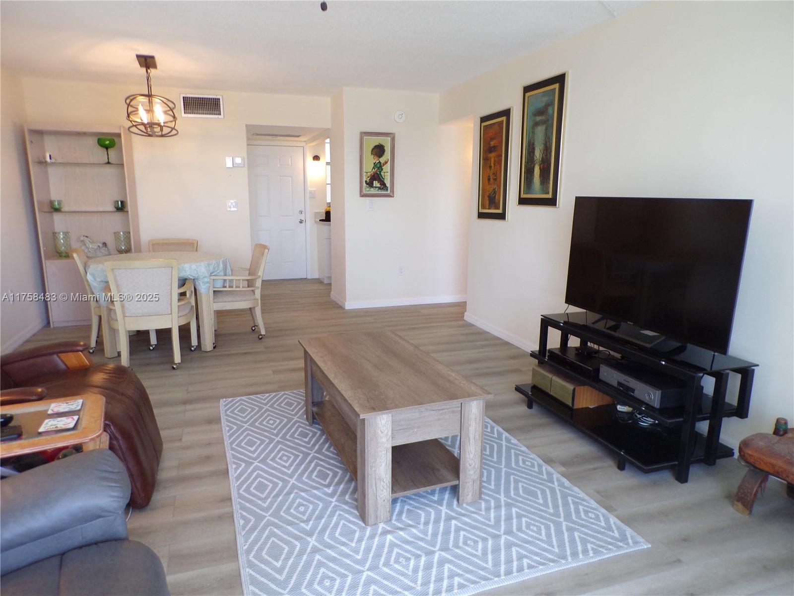 POINT EAST SEC 4 CONDO - Residential